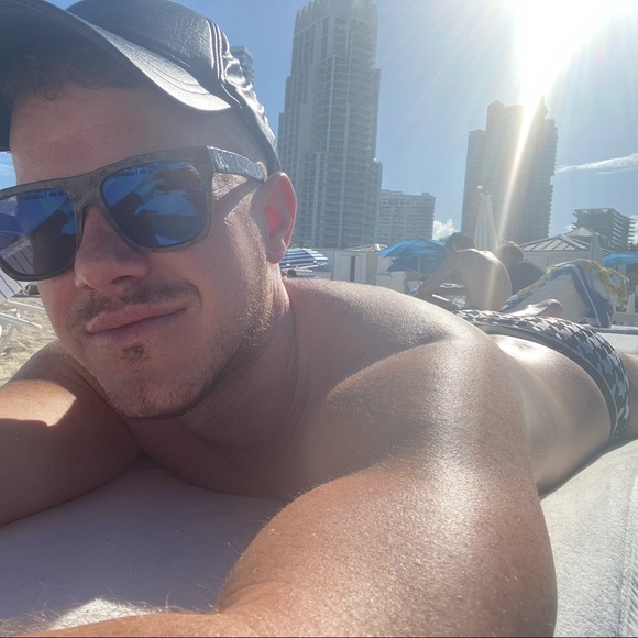 Meet your Posher, Michael - Picture 4 of 5